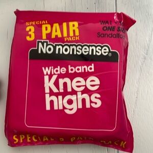 Nononsense tan brown WA1 wide band new in package 3 pairknee-high nylon stocking